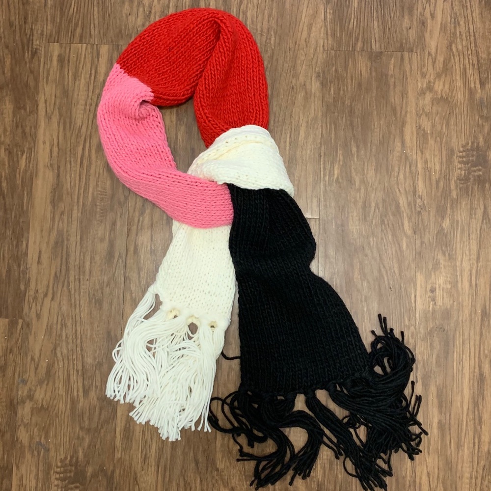 Kate Spade Scarf ♠️